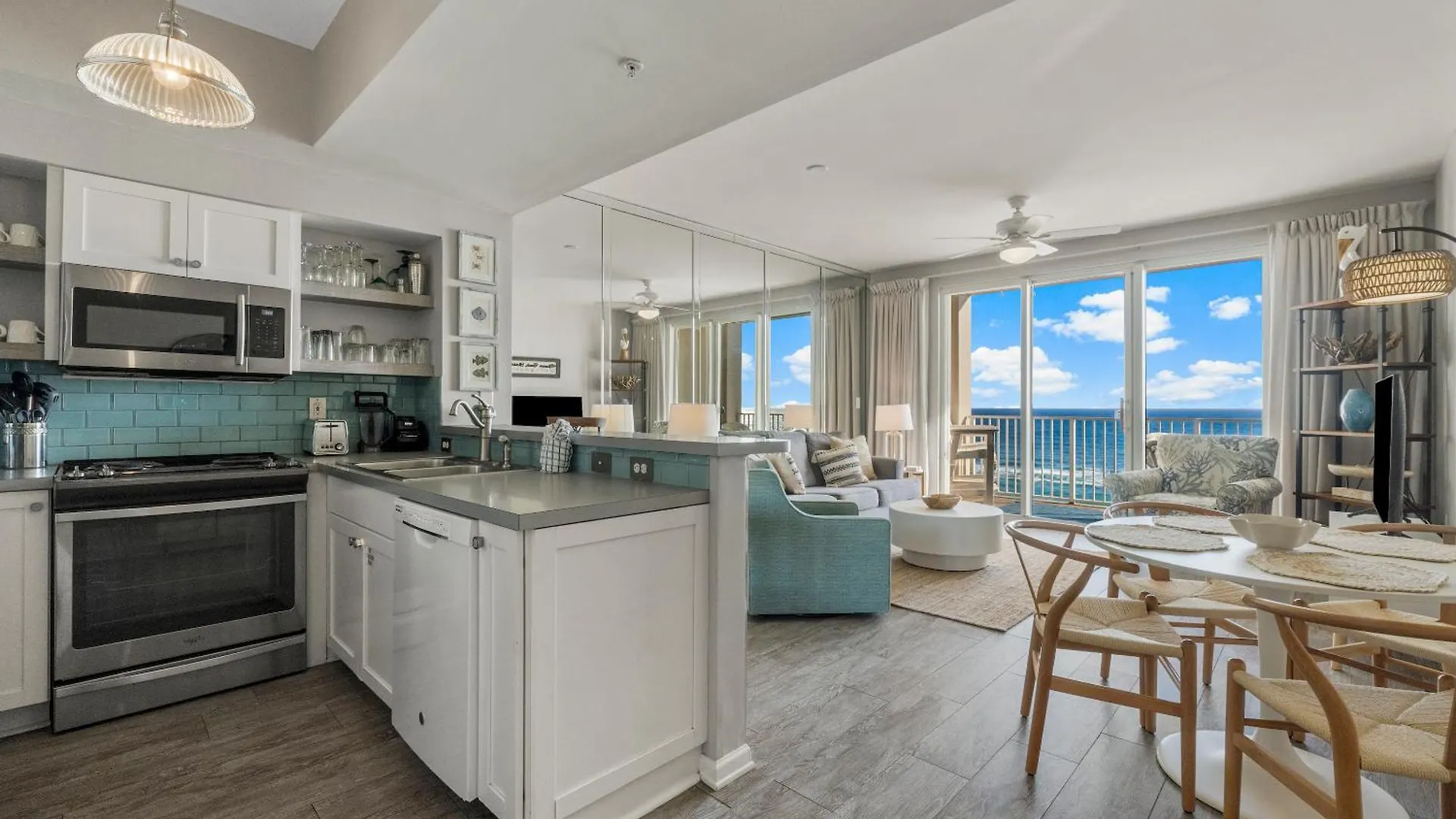 Majestic Sun Beach Resort By Panhandle Getaways Destin